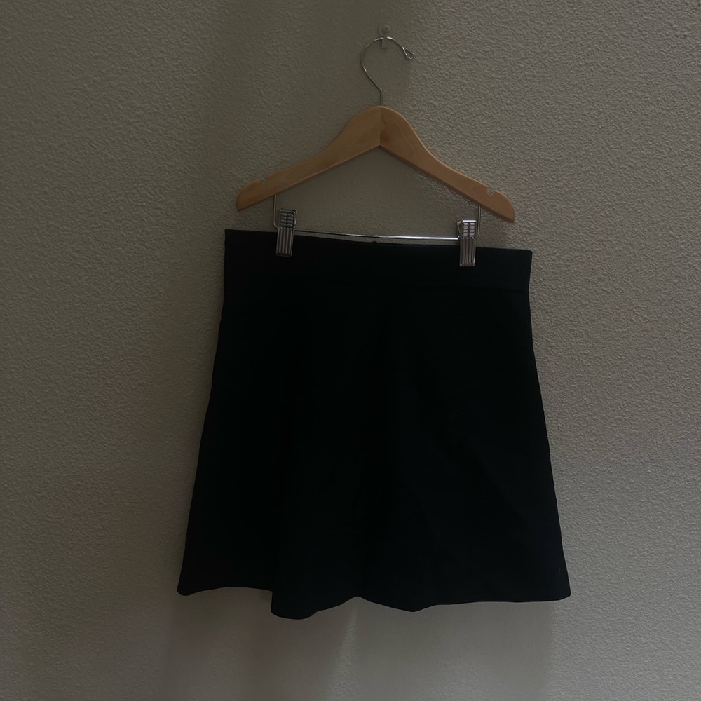 Brandy Melville Women's Black Mini Skirt